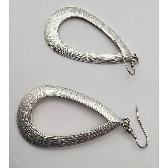 Vintage Silver Tone Open Teardrop Earrings Textured Dangle Retro 80s - Picture 4 of 6
